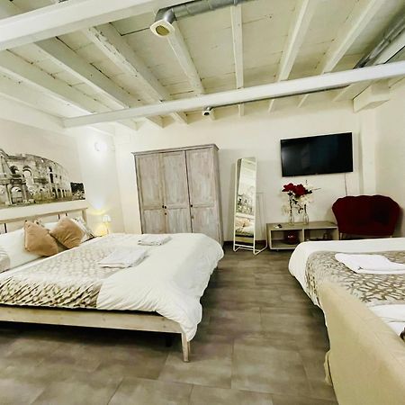 Apartment In The Heart Of Roma Екстер'єр фото