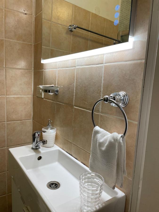 Apartment In The Heart Of Roma Екстер'єр фото