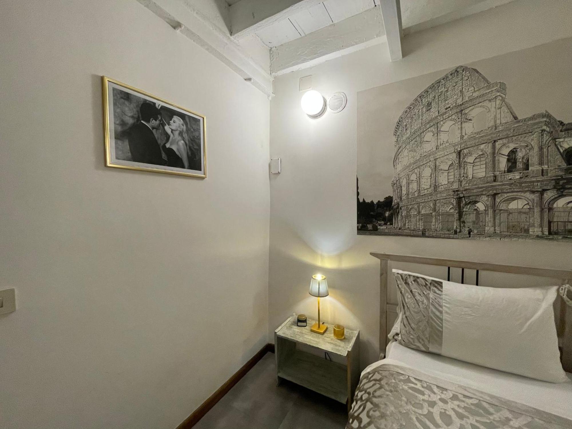 Apartment In The Heart Of Roma Екстер'єр фото